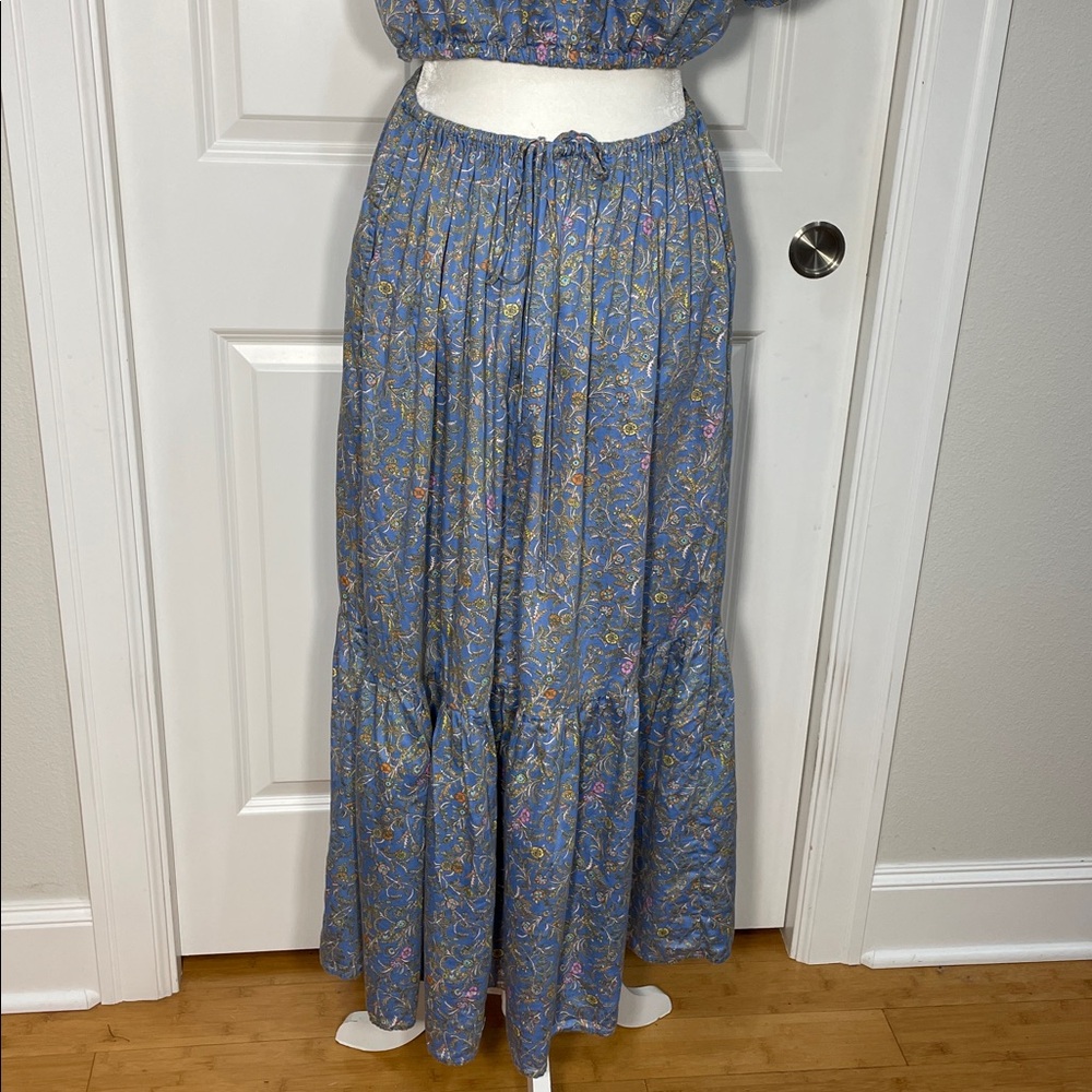 XíRENA Gabrielle Cutout Dress Size Large Blue Floral Midi V Neck Flutter Sleeve - Picture 12 of 16